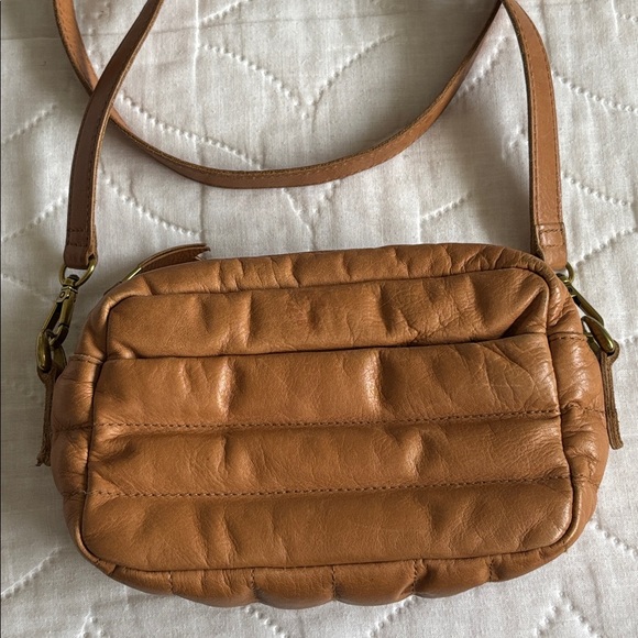 Madewell Transport Camera Bag Puff Edition Crossbody Bag - Picture 3 of 13